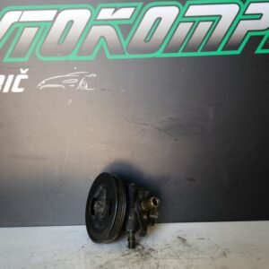 Mitsubishi Pajero 2.5D 73kw 1999 servo črpalka MR448507