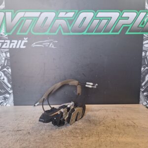 Nissan Juke 2010+ zaklep ključavnica vrat zadaj levo EG450J