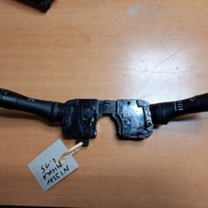 Nissan Micra 2015 stikalo brisalcev smerokazov