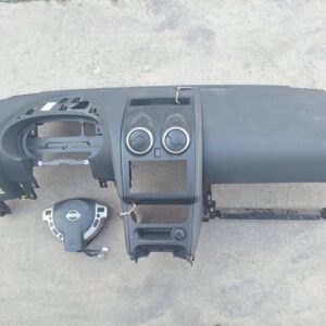 Nissan Qashqai 2012 Armatura airbag