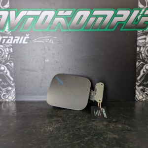 Nissan Qashqai 2012 vratca pokrov rezervoarja