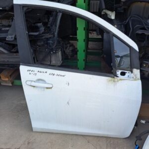 Opel Agila 2009 sprednja desna vrata