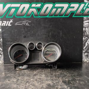 Opel Astra J 1.7 števec 13374901