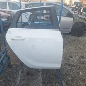Opel Astra J 2012 Zadnja desna vrata