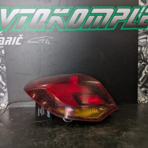Opel Astra J hatchback zadnja leva luč