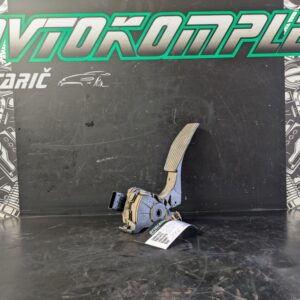 Opel Astra J pedalka pedalo stopalka plina 13252702