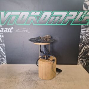 Opel Astra J Sports Tourer 1.7D 81kw 2012 črpalka goriva 13503686