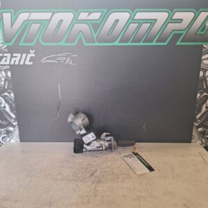 Opel Astra J Sports Tourer 2013 ključavnica volana 13383062