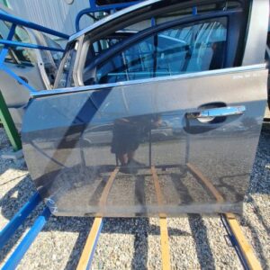 Opel Astra J Sports Tourer 2013 sprednja leva vrata