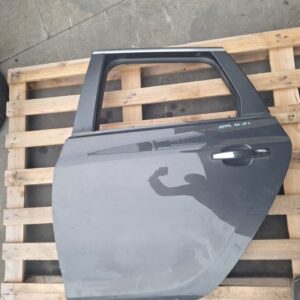 Opel Astra J Sports Tourer 2013 zadnja leva vrata