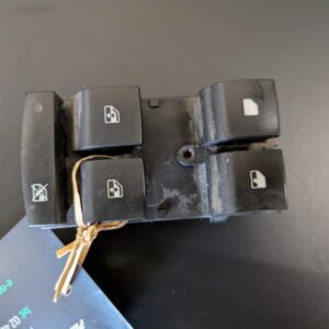 Opel Astra J stikala za stekla 13305011