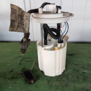 Opel Corsa D 1.2 16v črpalka za gorivo