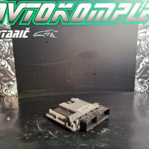 Opel insignia A 2.0D ECU motorni računalnik 55577674