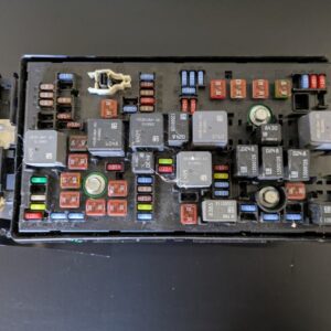 Opel Insignia A 2016 škatla varovalk 13255300