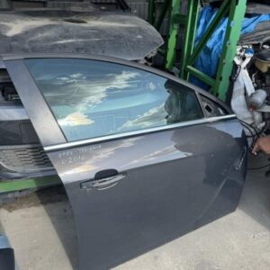 Opel Insignia A 2016 sprednja desna vrata