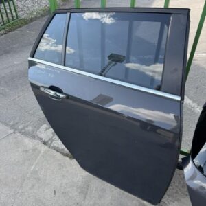 Opel Insignia A 2016 zadnja desna vrata