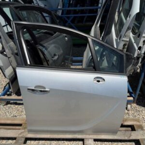 Opel Meriva B sprednja desna vrata