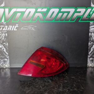 Opel Meriva B zadnja desna luč 21630201
