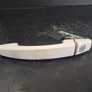 Opel Zafira C 2014 zunanja kljuka ročka vrat spredaj levo 13500026