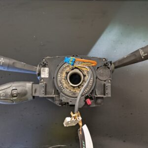 Peugeot 2008 obvolanska stikala navitje 98081770zd