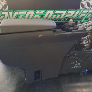 Peugeot 3008 2011 naslon za roko