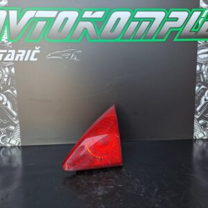 Peugeot 3008 2011 zadnja desna luč 9683460980