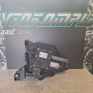 Peugeot 5008 2010 mehanizem električne ročne zavore 9682474880