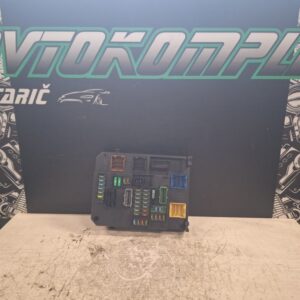 Peugeot 508 1.6HDI 84kw 2014 škatla varovalk 9664992380