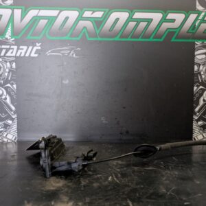 Renault Captur 2018 zaklep vrat spredaj desno 805022764r