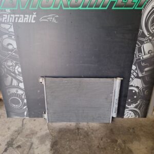 Renault Captur 2020 kondenzator hladilnik klime 921005FA0A
