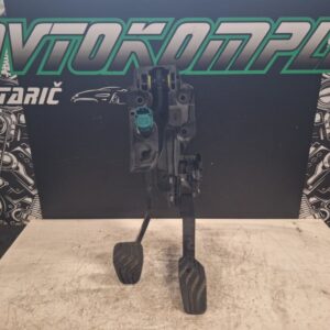 Renault Captur 2020 stopalka plina zavore 180100879R