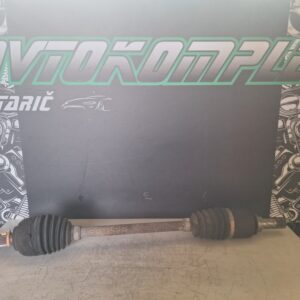 Renault Clio 3 leva polosovina polos 8200341698