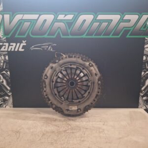 Renault Clio 4 1.5 DCI 60kw 2016 vztrajnik 302050736R