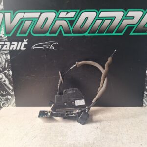 Renault Clio 4 2012 zaklep ključavnica vrat zadaj levo 825015591R