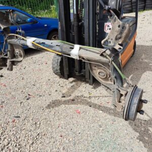 Renault Clio 4 2014 zadnji most prema