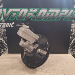 Renault Clio 4 2016 servo boben 472103202R