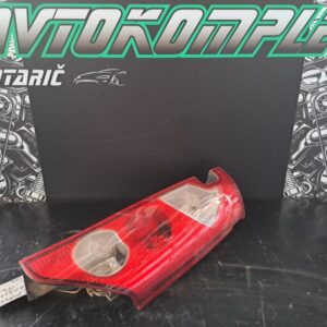 Renault Kangoo 2012 zadnja desna luč 8200419945