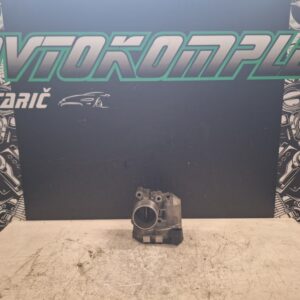 Renault Laguna 3 2.0DCI 2009 dušilna loputa 0281002681