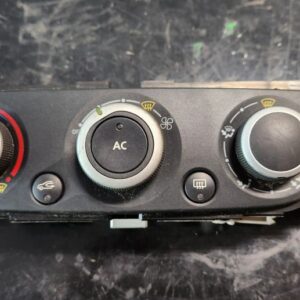 Renault Megane 2009 stikala klime ventilacije T1001786G