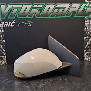 Renault megane 3 2009 desno ogledalo