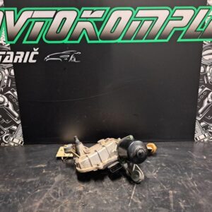 Renault Scenic 3 desni motorček za brisalec w000002179