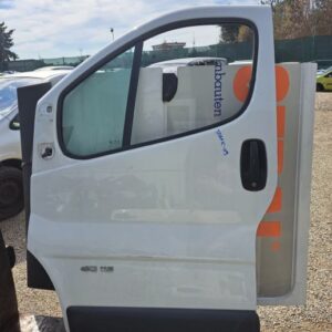 Renault Trafic 2009 leva vrata