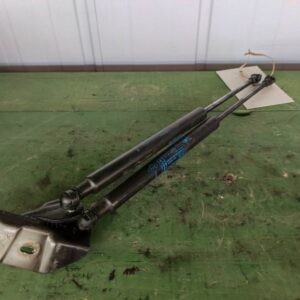 Renault Twingo 2 amortizer prtljažnega prostora 8200385560