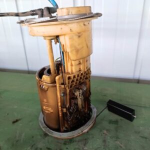 Seat Altea 1.9TDI črpalka za gorivo 1k0919050d