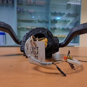 Seat Ibiza 2011 navitje volana obvolanske ročice 7H0953503GJ