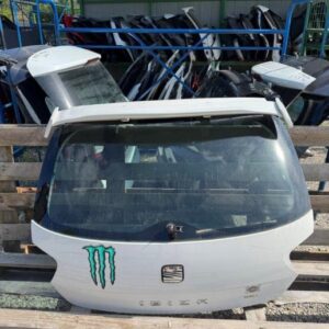 Seat Ibiza 2011 pokrov prtljage prtljažna vrata