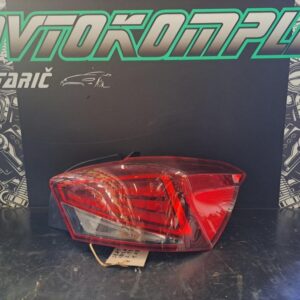 Seat ibiza 2019 zadnja desna luč 6f0945208h