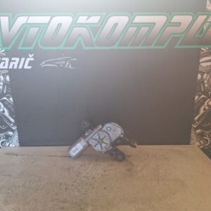 Škoda Fabia 2016 motorček brisalca zadaj 5F4955711