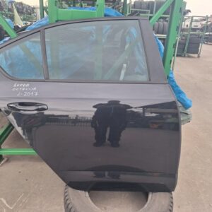Škoda Octavia 2017 zadnja desna vrata