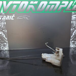 Subaru Forester 2012 zaklep klljučavnica vrat spredaj desno